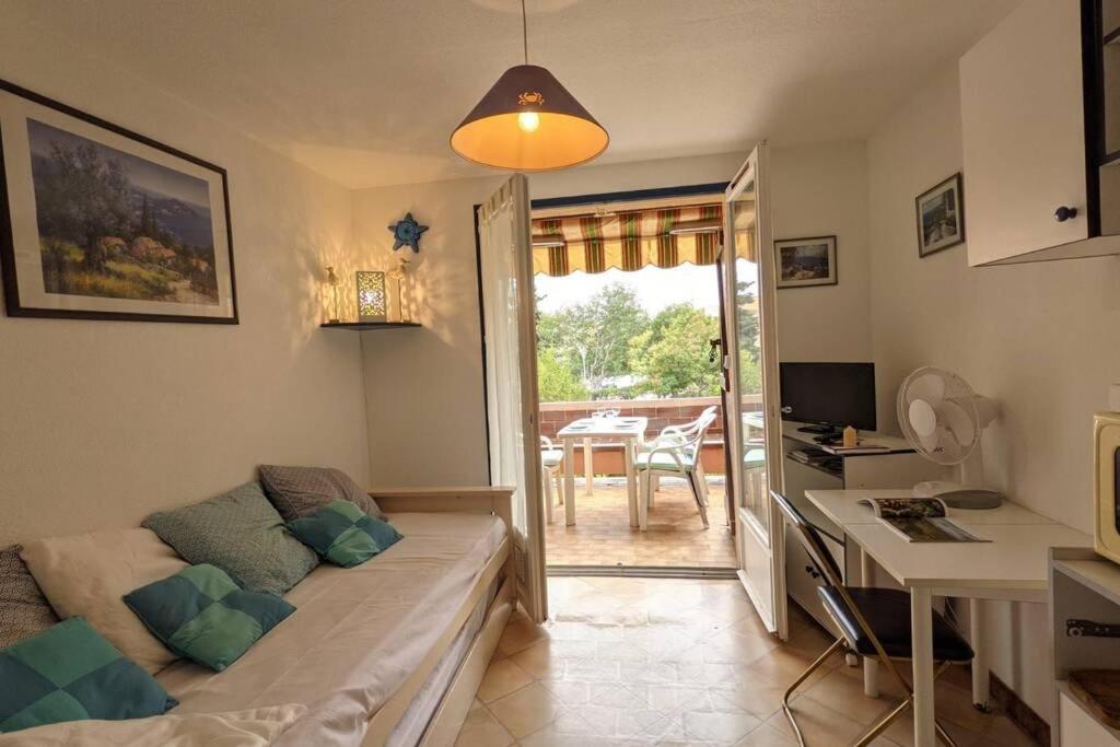 Appartement " Le Grand Bleu " A 3 Min De La Plage La Londe-les-Maures Eksteriør billede