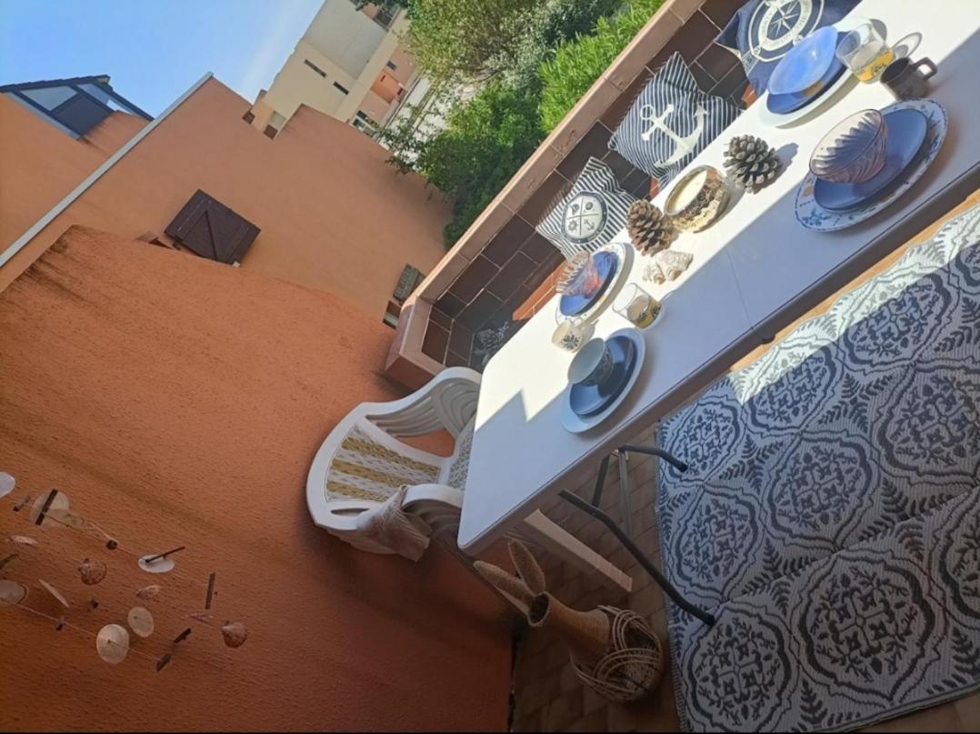 Appartement " Le Grand Bleu " A 3 Min De La Plage La Londe-les-Maures Eksteriør billede